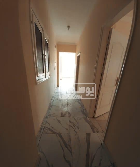 شقة للبيع تشطيب كامل لا تحتاج الى اى مصاريف فى التجمع الاول