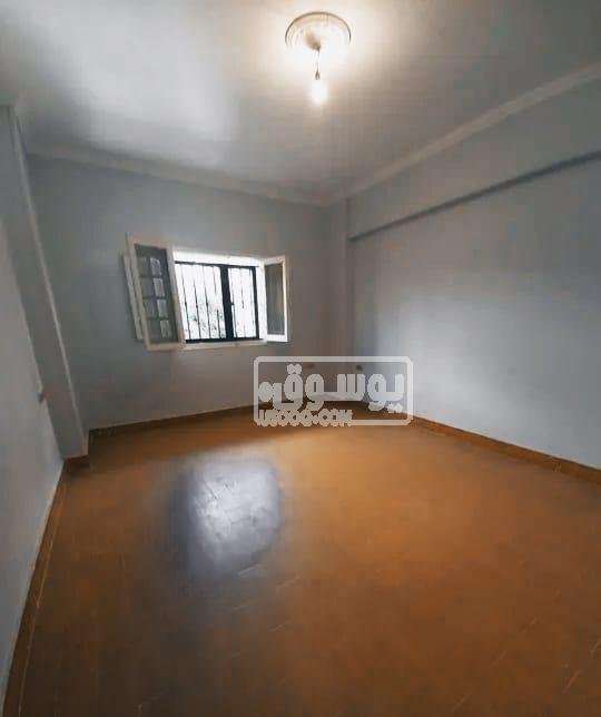 شقة للبيع تشطيب كامل لا تحتاج الى اى مصاريف فى التجمع الاول