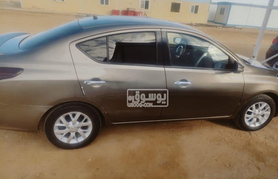 للبيع سيارة استخدام شخصى بيتى نيسان صنى فى بولاق الدكرور