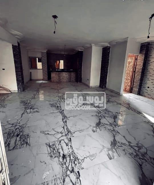 منزل للبيع تشطيب كامل دورين من غير عمولات بحدايق اكتوبر