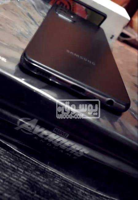 للبيع موبايل Galaxy A52 5G بمشتملاتة بحالة ممتازة فى المنيب