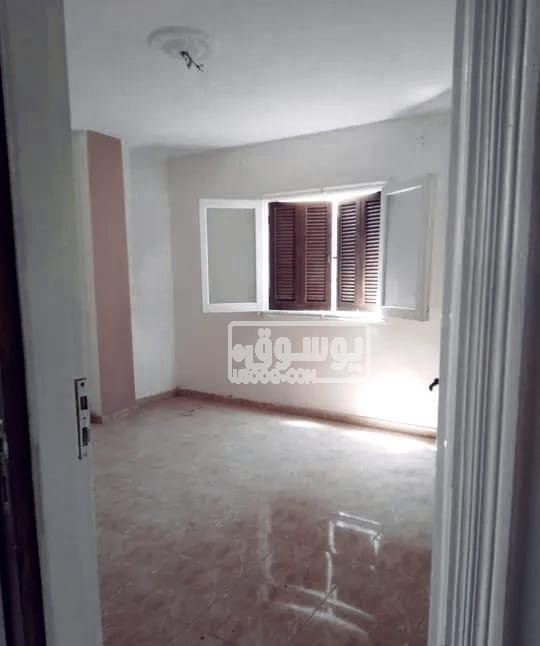 شقة للايجار فى موقع مميز تشطيب سوبر لوكس فى فيصل