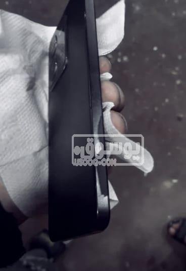 للبيع موبايل فيفو V25e زى الجديد معاه مشتملاتة فى فيصل