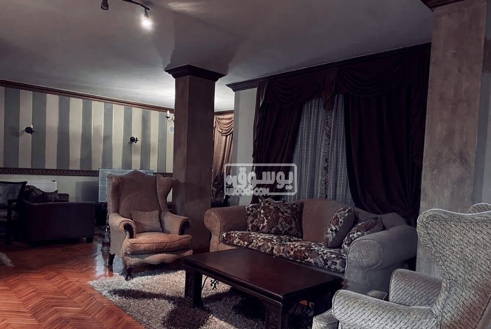 شقة بالتجمع الخامس للبيع 214 متر دور كامل فيو جاردن