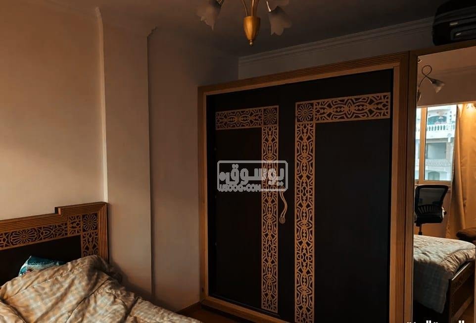 شقة بالتجمع الخامس للبيع 214 متر دور كامل فيو جاردن