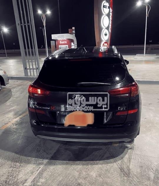 سيارة فى مدينة الشروق للبيع هيونداى موديل 2019 صيانة التوكيل