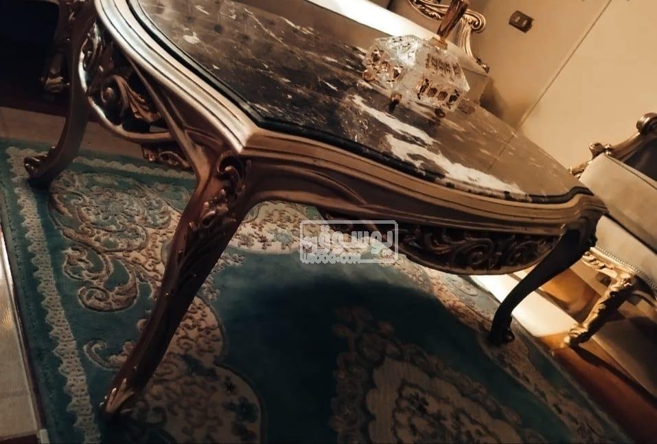 للبيع صالون تحفة شيك يعتبر جديد فى شبرا بالقاهرة