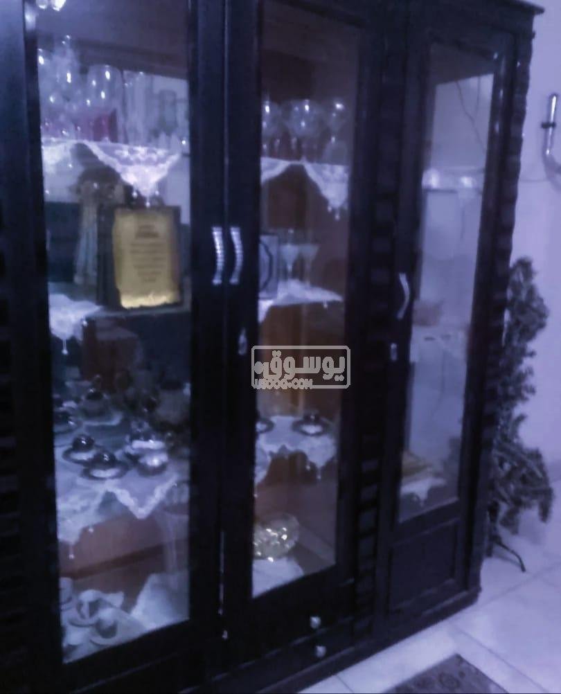 للبيع غرفة سفرة كاملة مستعملة استعمال نضيف فى الهرم