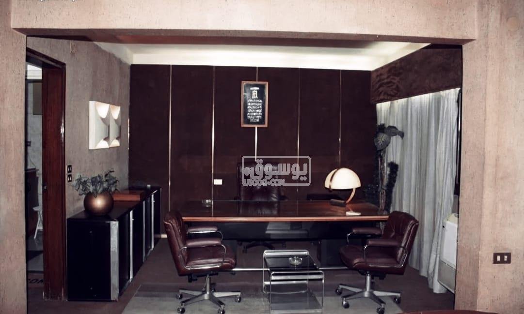 مكتب للايجار مفروش فرش كامل فى منطقة حيوية بالزمالك