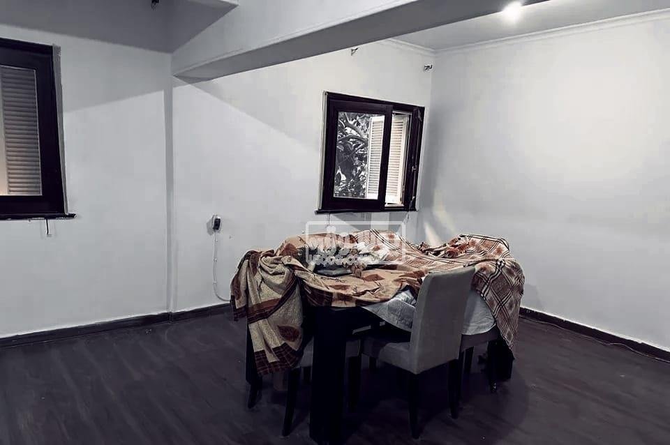 شقة للايجار تصللح سكنى او ادارى دور اول بمدينة نصر