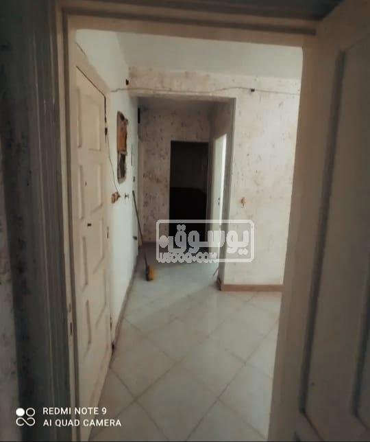 للايجار دور سادس سلم تشطيب سوبر لوكس بالهرم