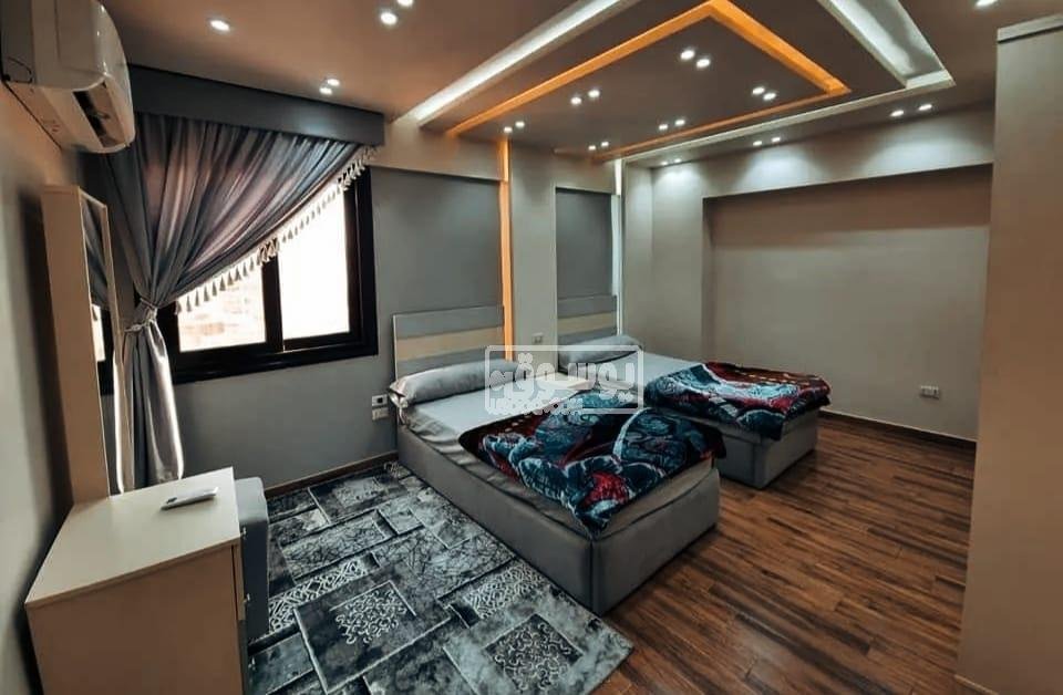 شقة للايجار مفروشة فرش فندقى فى منطقة هادية راقية بشيراتون