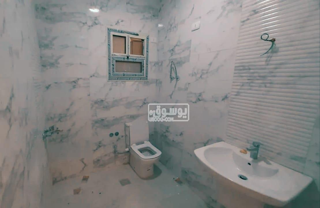 شقة للايجار اول سكن تشطيب عالي تصلح سكنى وادارى بالقاهرة