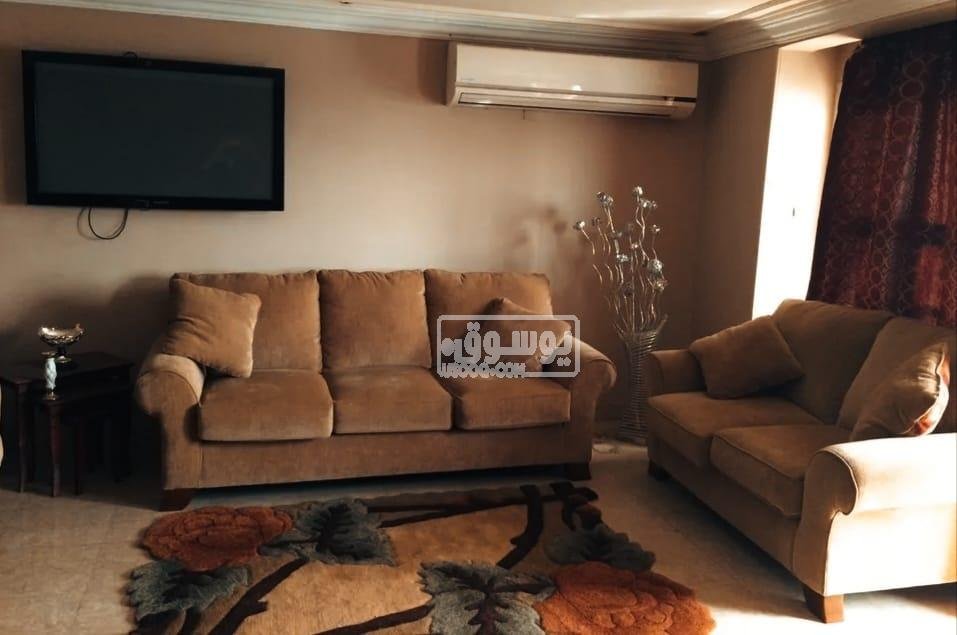 شقة ايجار يومى تطل على النيل مفروشة فرش كامل بالمعادى