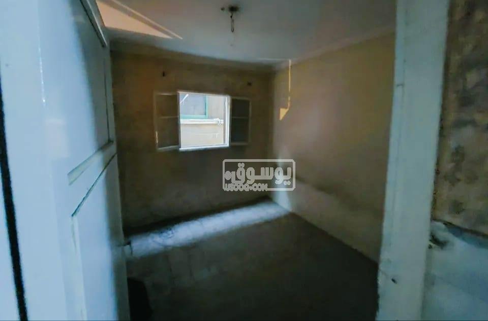 شقة للبيع متشطبة بدون عمولة فى الوايلى بالقاهرة