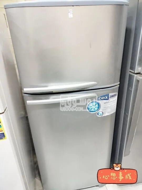 للبيع تلاجة ايديال زانوسى مستعملة بحالة ممتازة ضمان 6 شهور