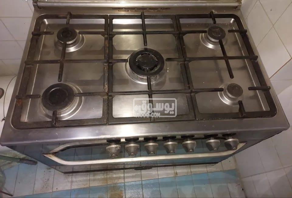 للبيع بوتاجاز مستعمل فرش بحالة ممتازة فى القاهرة