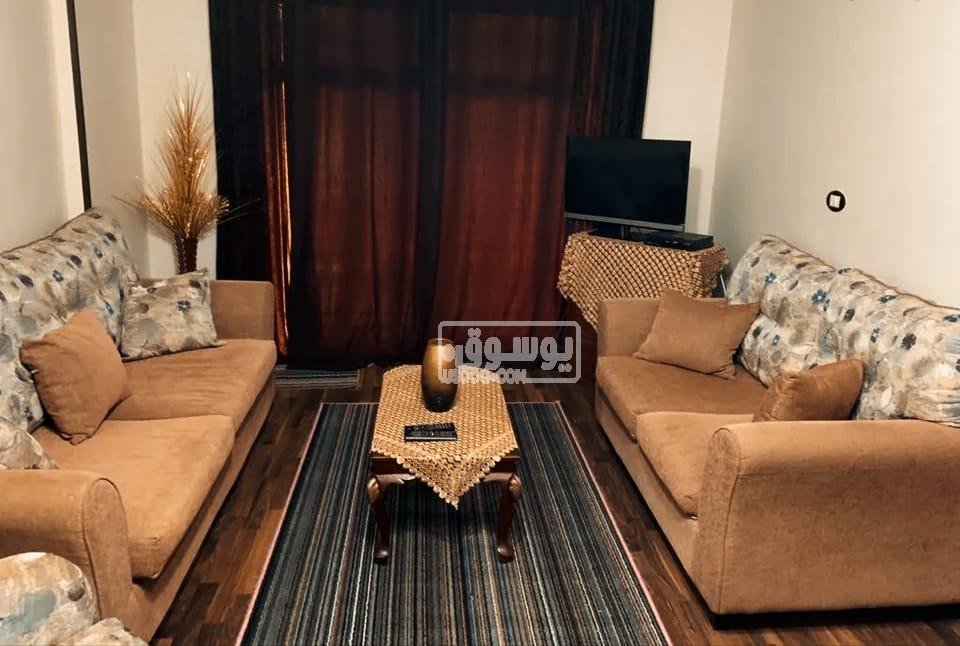 شقة ايجار يومى مفروشة دور ارضى بجنية فى مدينتى