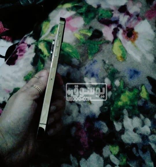 موبايل i phone 12 pro max للبيع وارد من الامارات فى فيصل