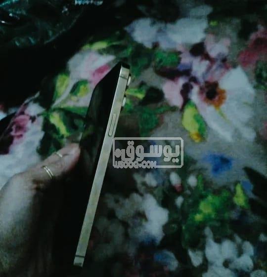 موبايل i phone 12 pro max للبيع وارد من الامارات فى فيصل