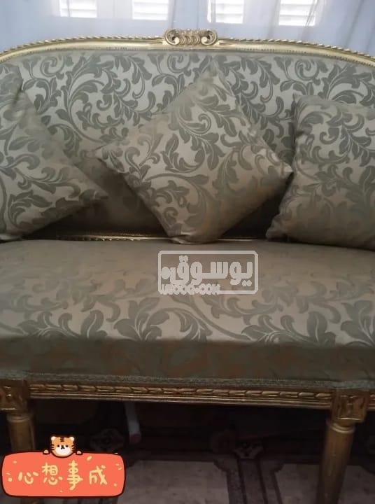 لللبيع صالون مدهب مستعمل بحالة ممتازة فى الوايلى بالقاهرة