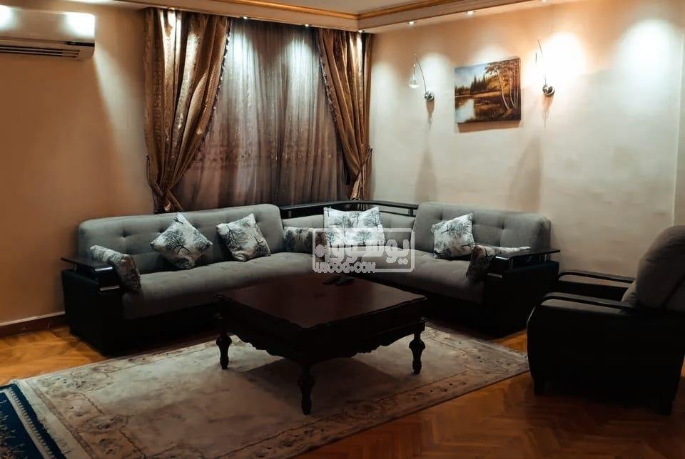 شقة للايجار مفروشة مكيفة فى منطقة راقية بالمهندسين