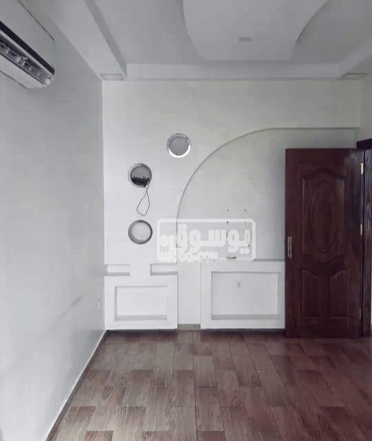 مكتب للايجار مكيف فى ارقى المناطق فى زايد