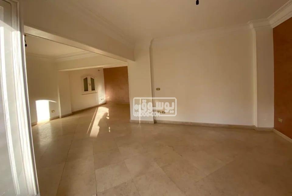 شقة للايجار كبيرة وواسعة تشطيب سوبر لوكس فى اكتوبر