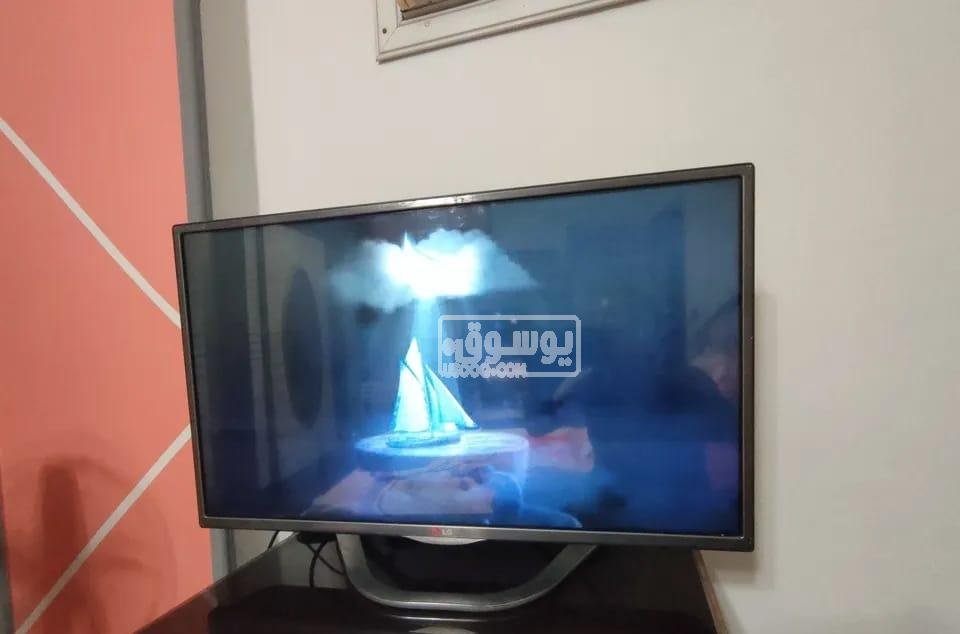 للبيع شاشة LG Smart tv 32 مستعملة بحالة ممتازة
