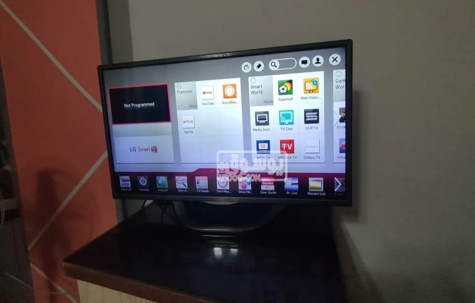 للبيع شاشة LG Smart tv 32 مستعملة بحالة ممتازة