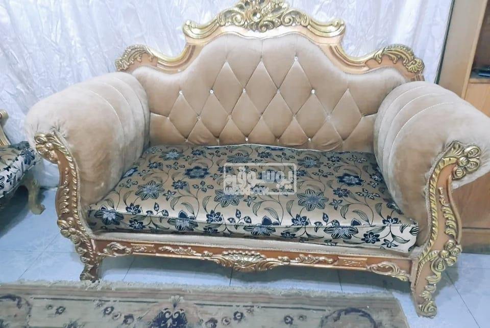 صالون مدهب للبيع مستعمل بحالة ممتازة فى القاهرة