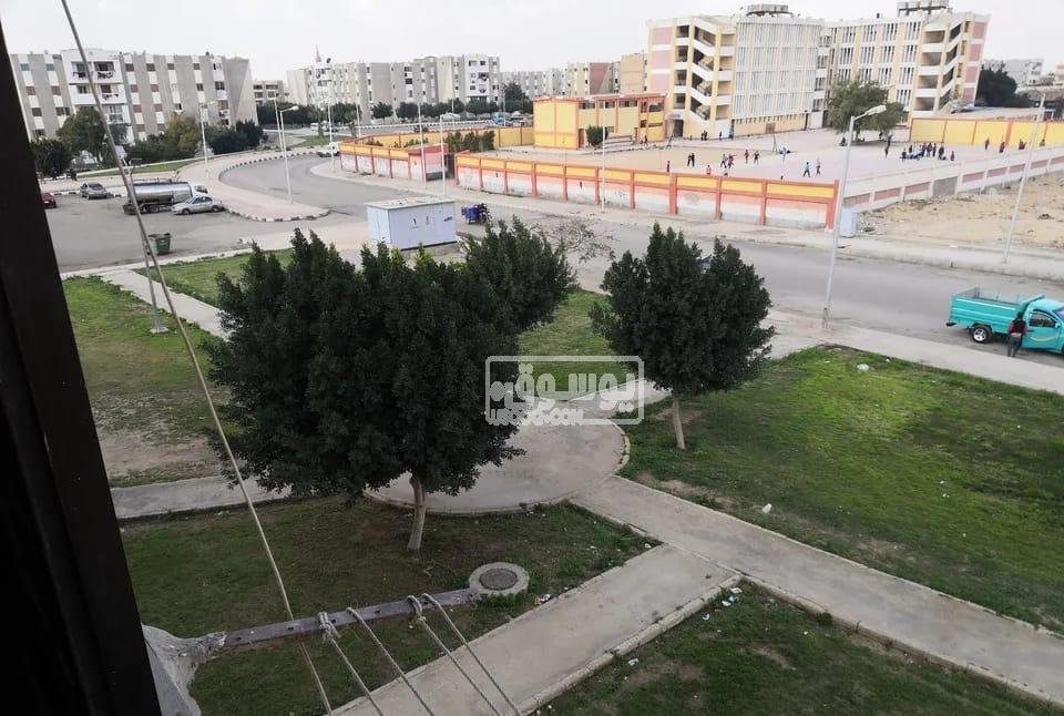 شقة فى مدينة الشروق مفروشة للايجار