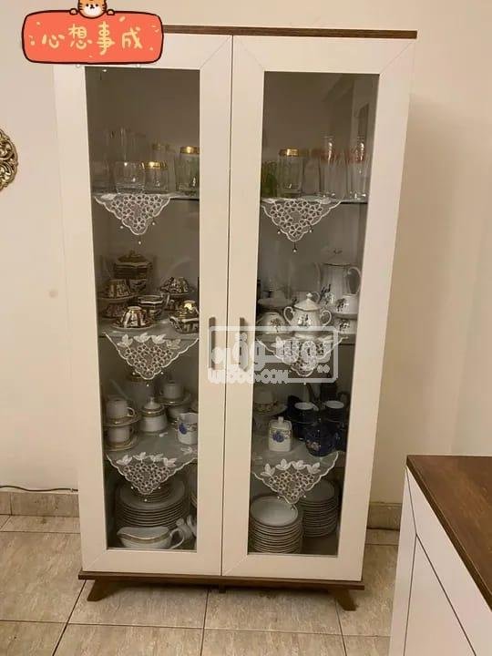 اوضة سفرة كاملة القبانى للبيع استعمال خفيف فى الهرم