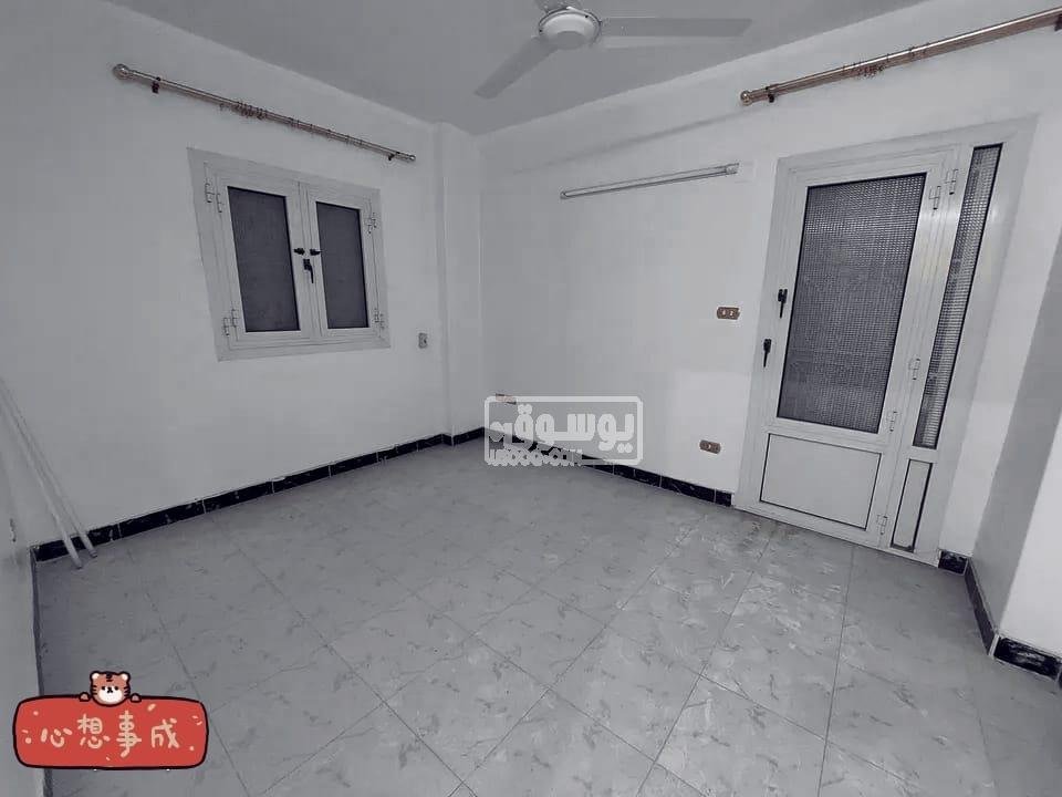 شقة للبيع دور ارضى كاملة المرافق فى الحى التالت باكتوبر