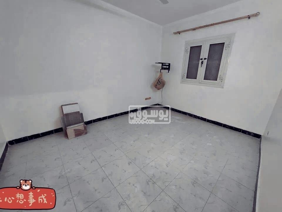 شقة للبيع دور ارضى كاملة المرافق فى الحى التالت باكتوبر