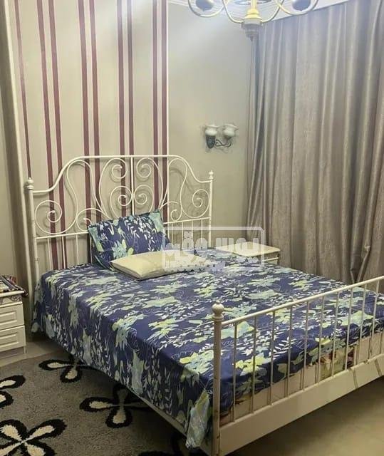 شقة للايجار مفروشة مكيفة فى اول الهرم