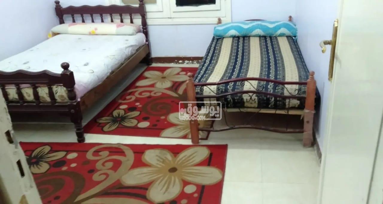 شقة للايجار فى ندينة الشروق مفروشة بها جميع الاجهزة