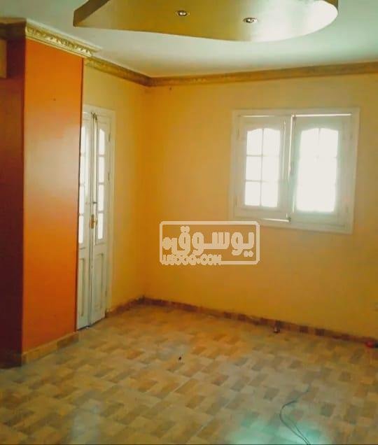 شقة للايجار مكيفة وبها مطبخ فى مدينة نصر