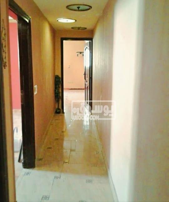شقة للايجار مكيفة وبها مطبخ فى مدينة نصر