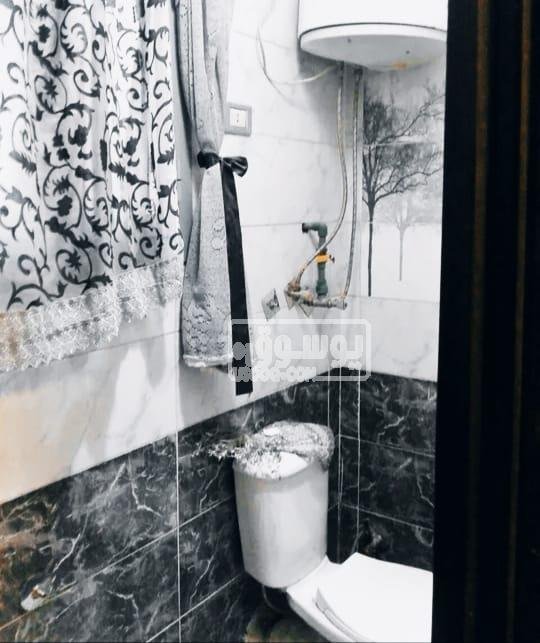 شقة للايجار مكيفة وبها مطبخ فى مدينة نصر