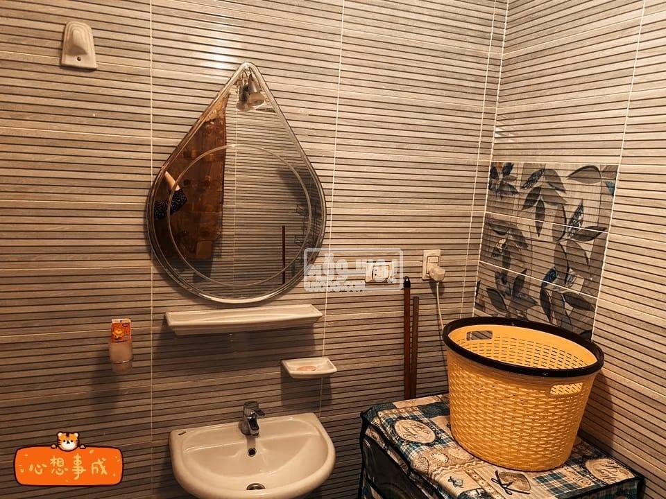 شقة للايجار مفروشة قرب شارع الهرم الرئيسى بسعر قابل للتفاوض