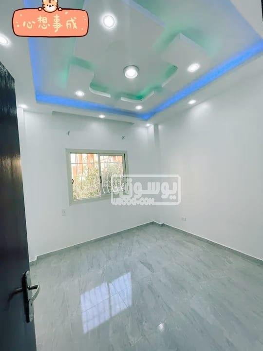 شقة ارضى بجنينة خاصة تشطيب الترا لوكس للايجار باكتوبر