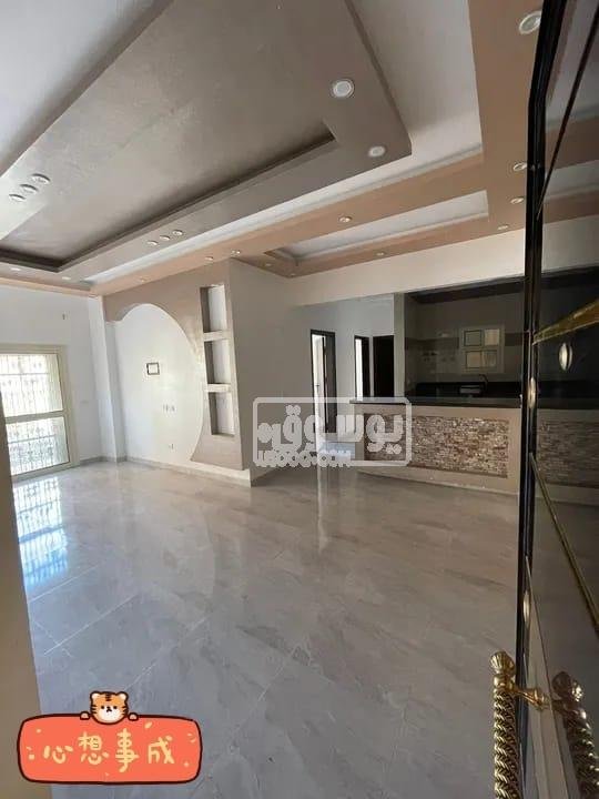 شقة ارضى بجنينة خاصة تشطيب الترا لوكس للايجار باكتوبر