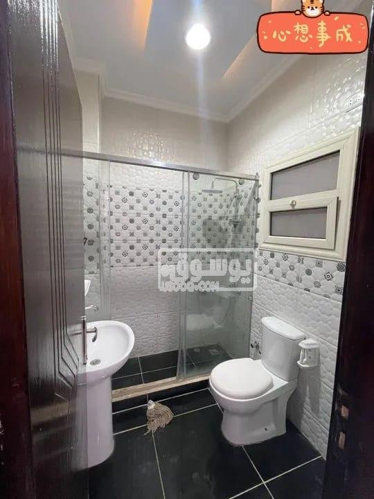 شقة ارضى بجنينة خاصة تشطيب الترا لوكس للايجار باكتوبر