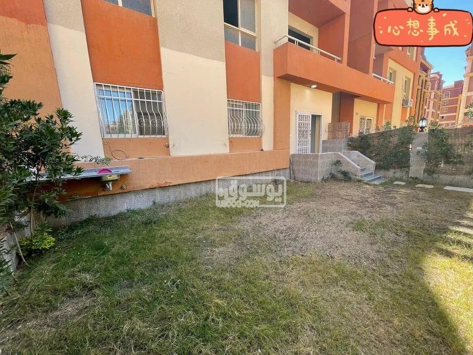 شقة ارضى بجنينة خاصة تشطيب الترا لوكس للايجار باكتوبر