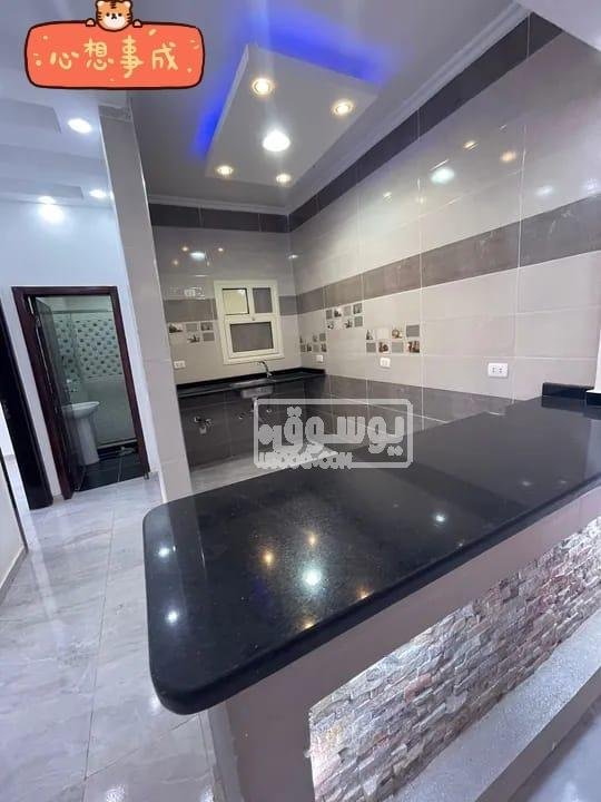 شقة ارضى بجنينة خاصة تشطيب الترا لوكس للايجار باكتوبر