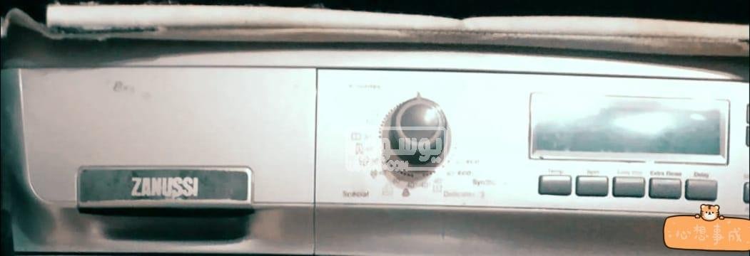 غسال للبيع مستعملة بحالة جيدة زانوسى فى مدينة نصر