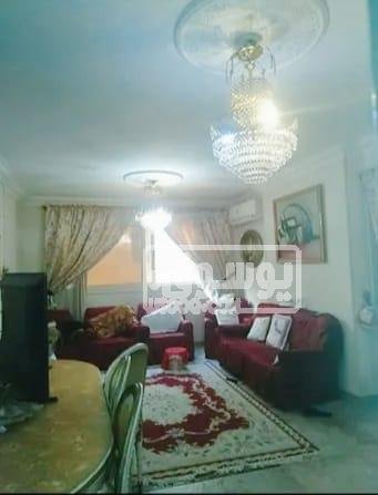 شقة للايجار مفروشة دور رابع اسانسير مكيفة فى فيصل