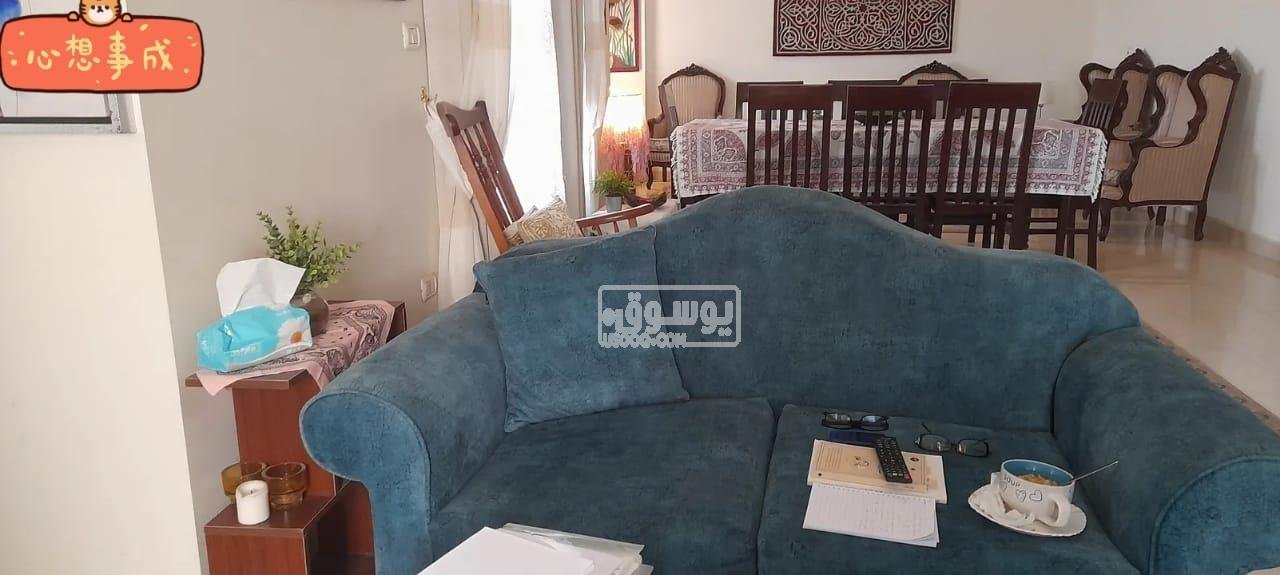 فى التجمع الخامس انترية للبيع استخدام نضيف