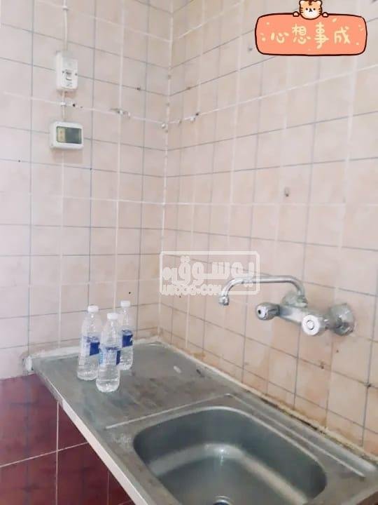 شقة للايجار تشطيب سوبر لوكس تطلع على شارع رئيسى بالمهندسين